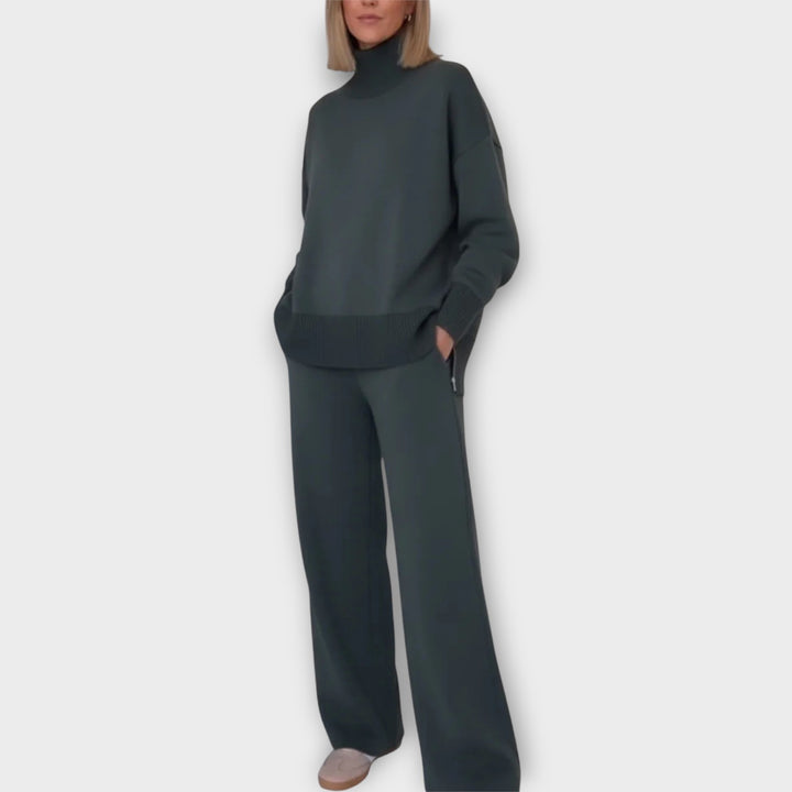 Cozy Luxe Knit Set – Oversized Turtleneck & Wide-Leg Pants