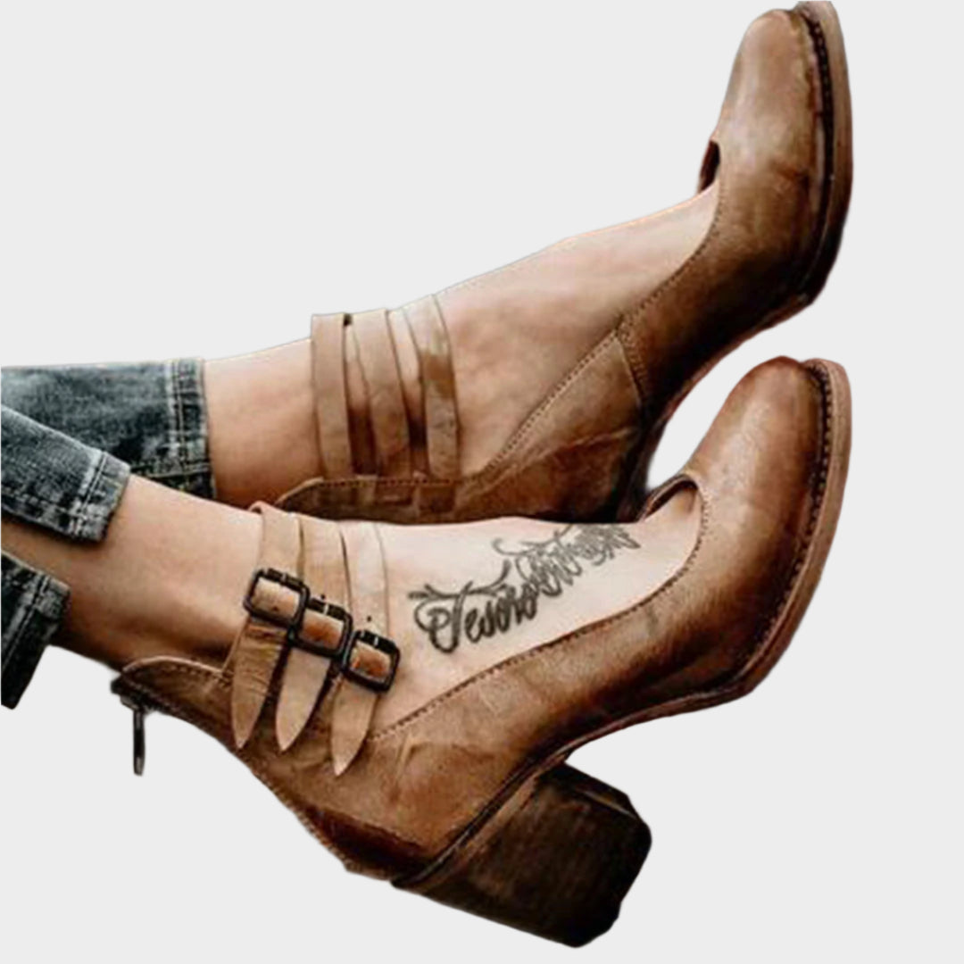 Leather Shoes with Thick Heels and Straps