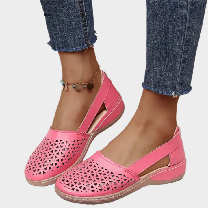 Anatomical Leather Ballerinas with Cutouts and Strap