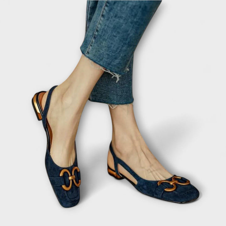 Sandal with Buckle Clasp