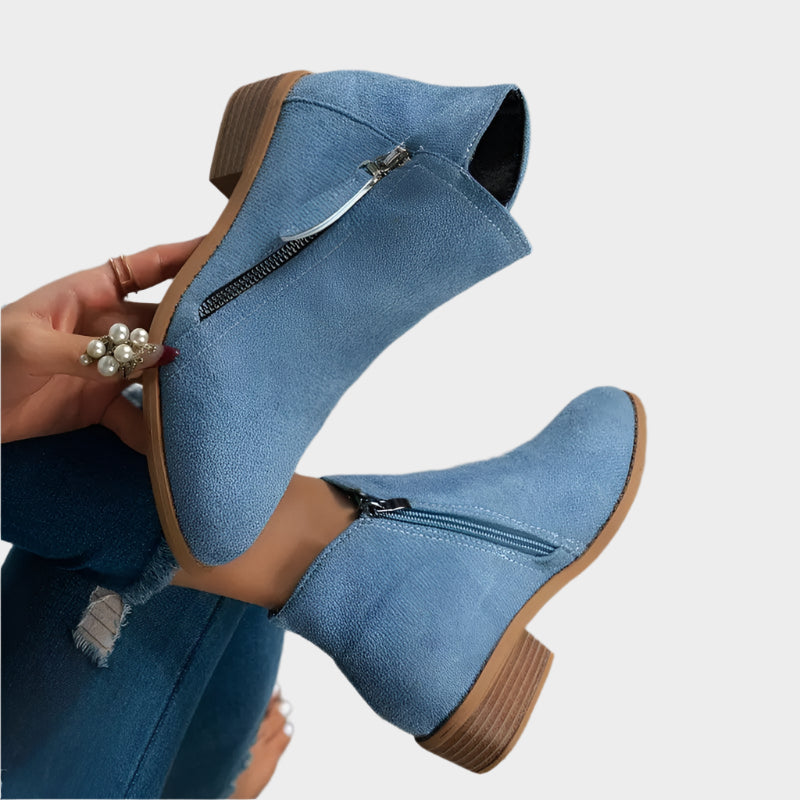 Elegant Chelsea Boots