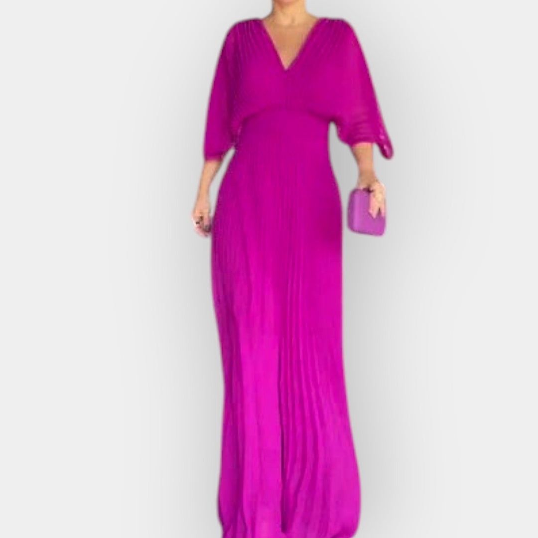 Elegant Pleated Dress with Stylish Line