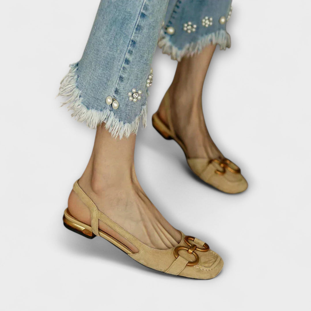 Sandal with Buckle Clasp