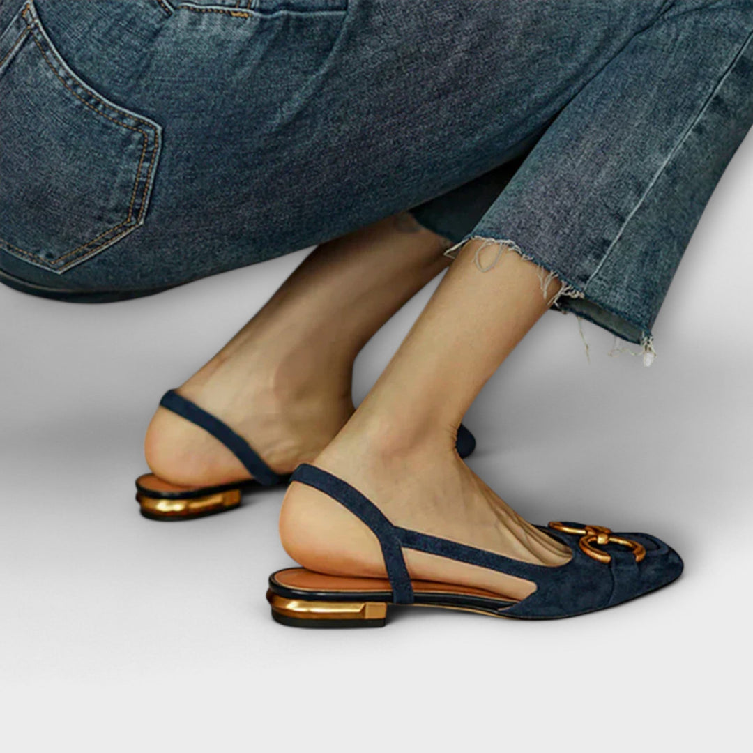 Sandal with Buckle Clasp