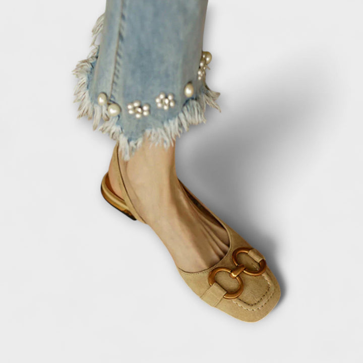 Sandal with Buckle Clasp