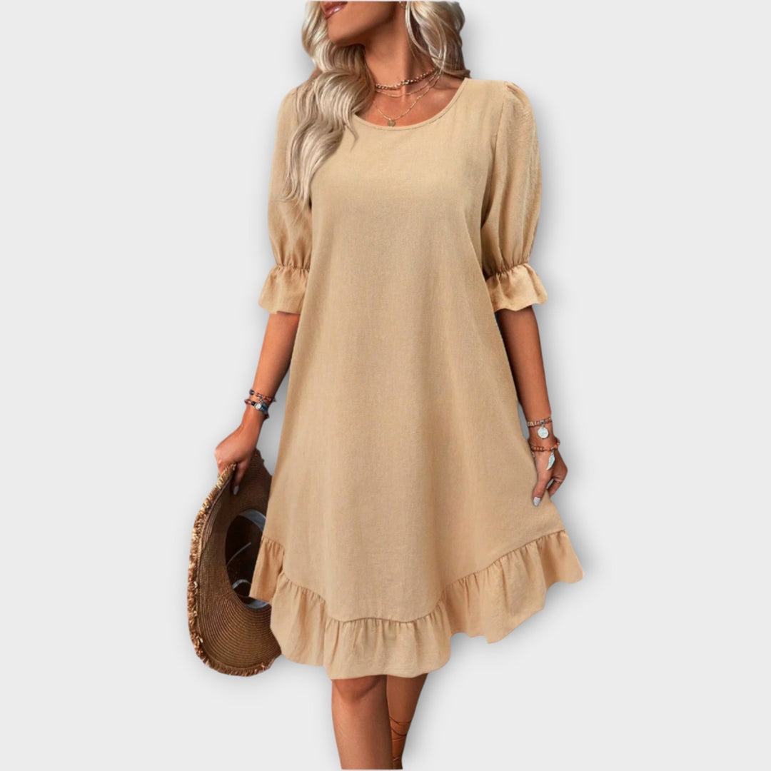 Dress with Thin Straps and Elegant Line