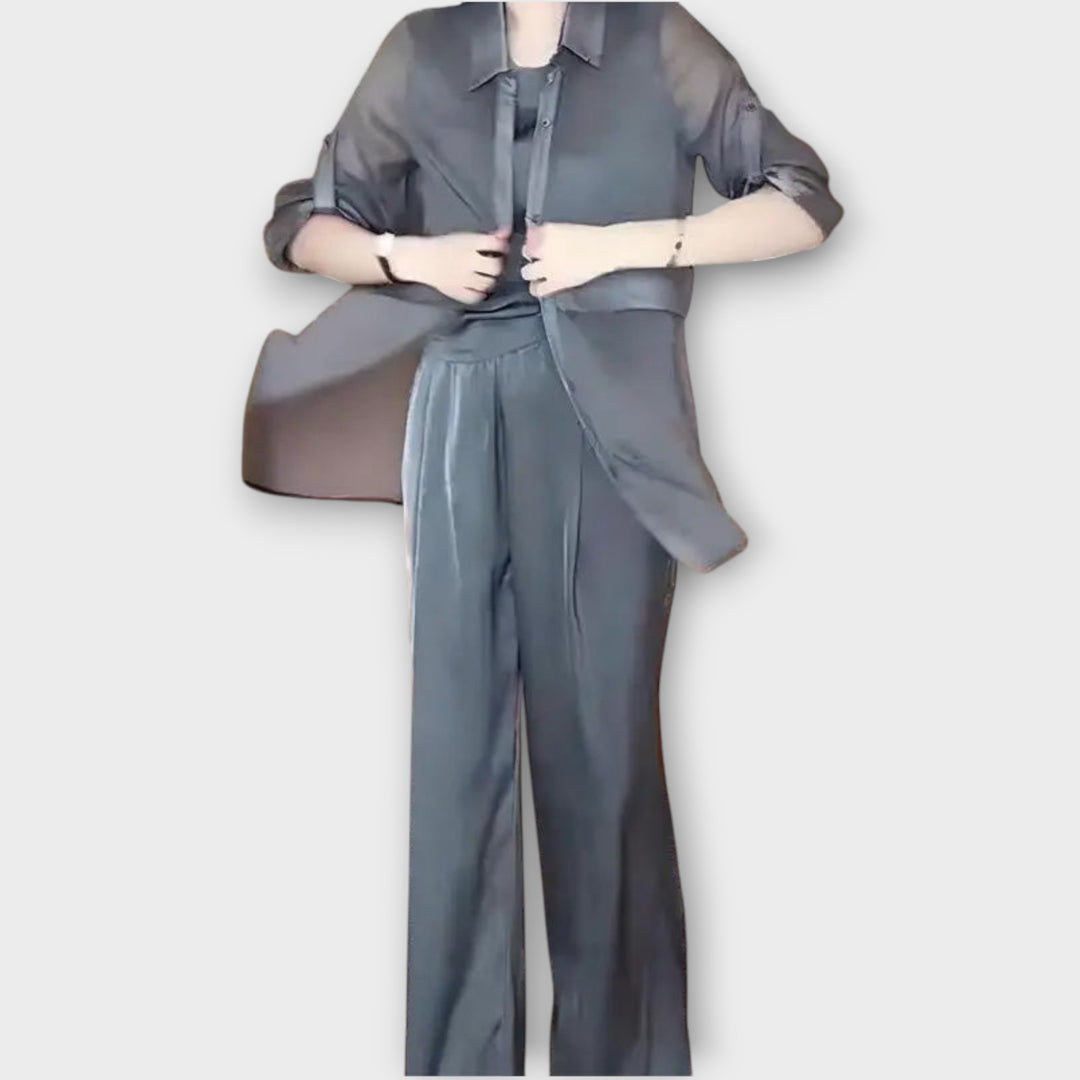 Elegant Three-Piece Relaxed Fit Set